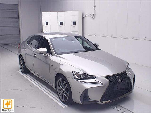 LEXUS IS — фото