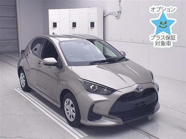 TOYOTA YARIS — фото