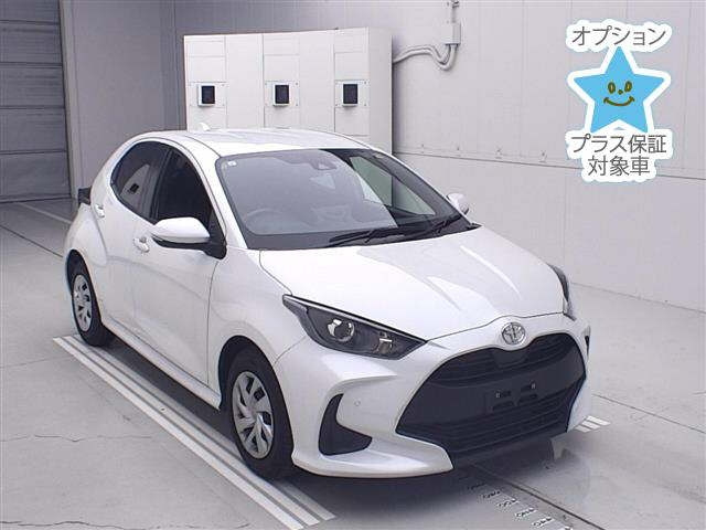 TOYOTA YARIS — фото