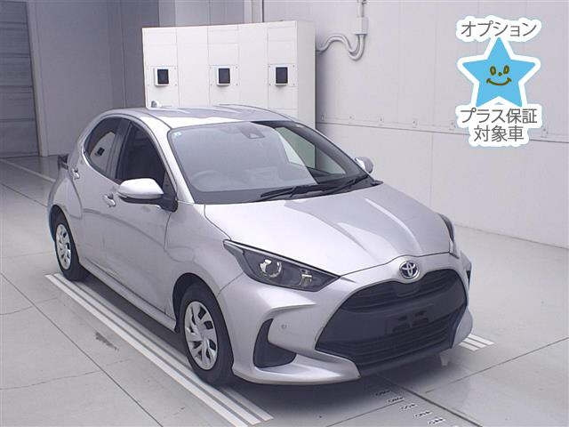 TOYOTA YARIS — фото