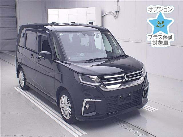 MITSUBISHI DELICA — фото