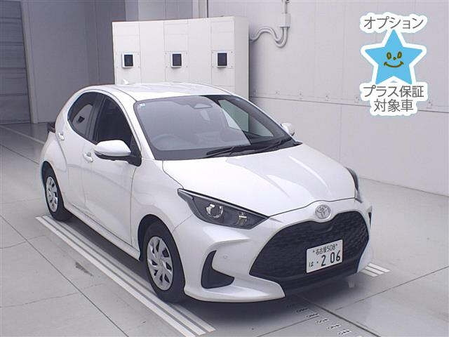 TOYOTA YARIS — фото