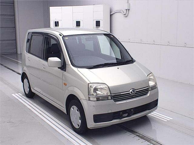 DAIHATSU MOVE — фото