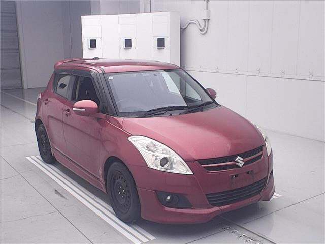 SUZUKI SWIFT — фото