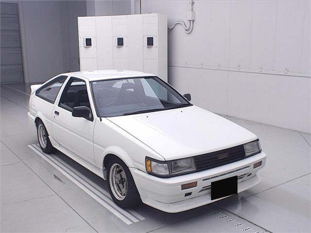 TOYOTA COROLLA — фото