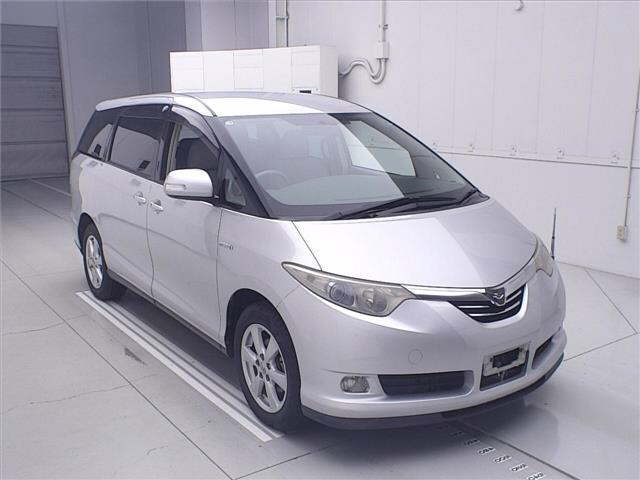 TOYOTA ESTIMA — фото