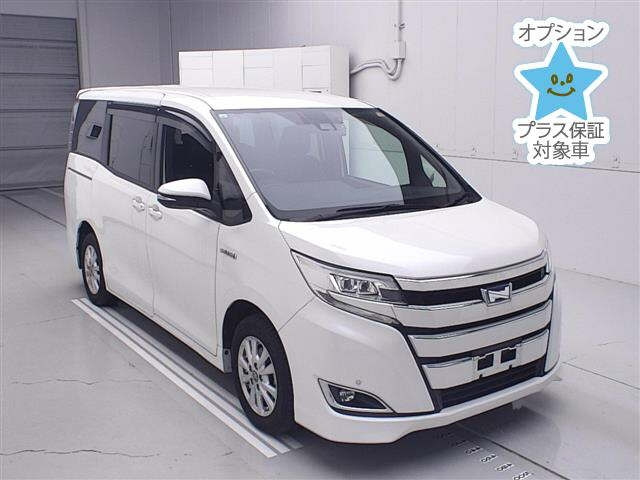 TOYOTA NOAH — фото