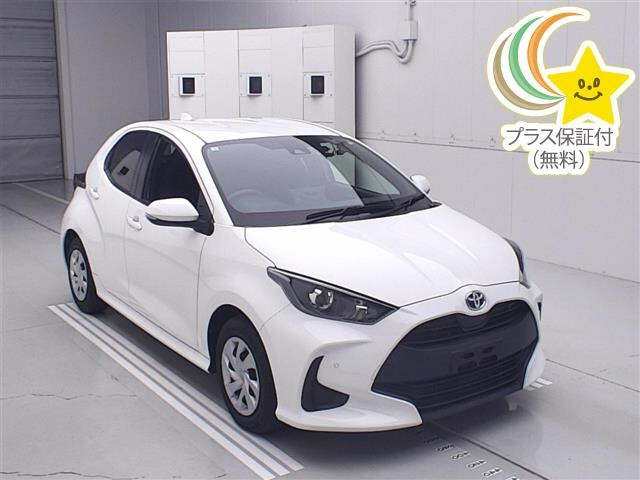 TOYOTA YARIS — фото