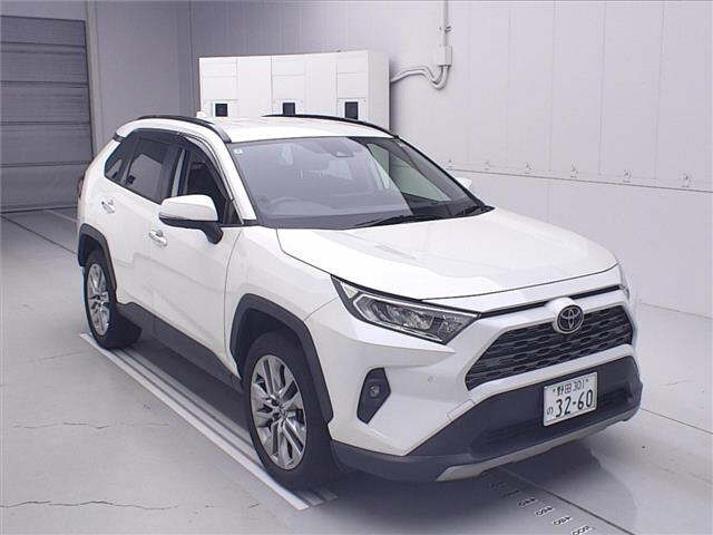 TOYOTA RAV4 — фото
