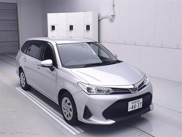 TOYOTA COROLLA — фото