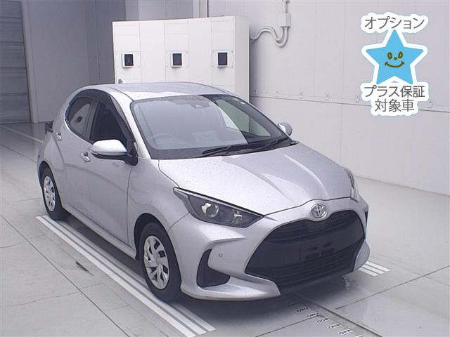 TOYOTA YARIS — фото