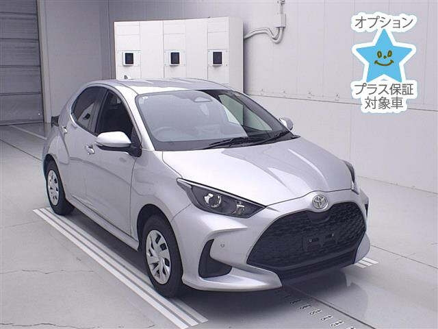 TOYOTA YARIS — фото