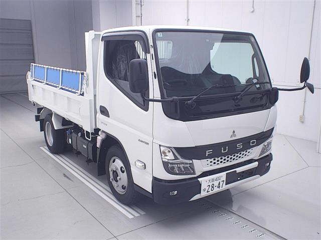 MITSUBISHI CANTER — фото