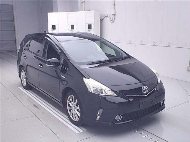 TOYOTA PRIUS — фото