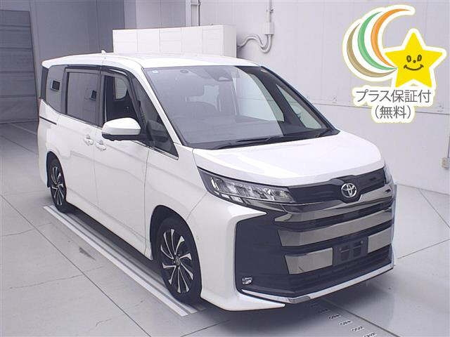 TOYOTA NOAH — фото