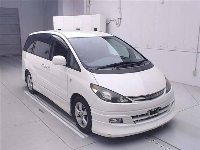 TOYOTA ESTIMA — фото