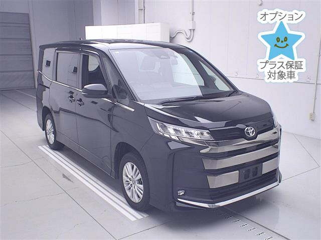 TOYOTA NOAH — фото