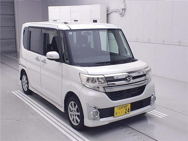 DAIHATSU TANTO — фото