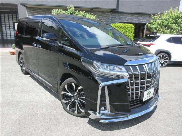TOYOTA ALPHARD — фото