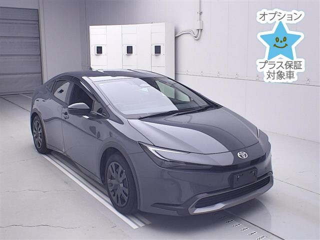 TOYOTA PRIUS — фото