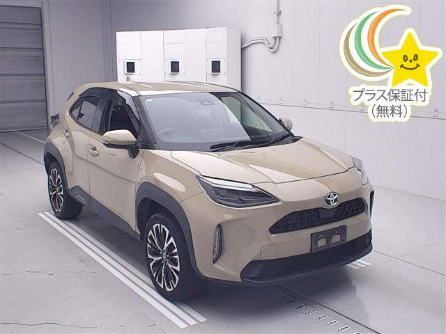 TOYOTA YARIS — фото