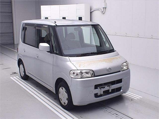 DAIHATSU TANTO — фото