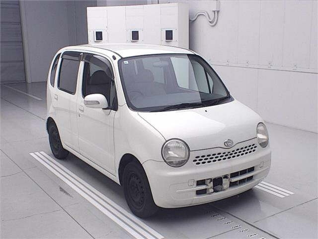 DAIHATSU MOVE — фото