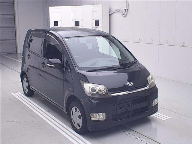 DAIHATSU MOVE — фото