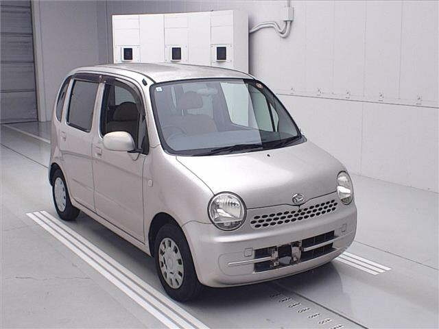 DAIHATSU MOVE — фото
