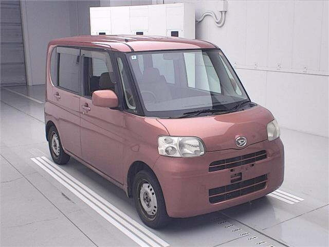 DAIHATSU TANTO — фото