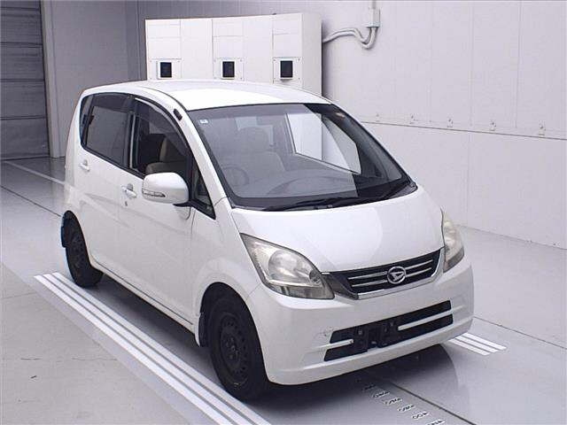 DAIHATSU MOVE — фото