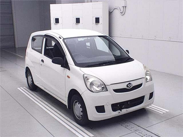 DAIHATSU MIRA — фото