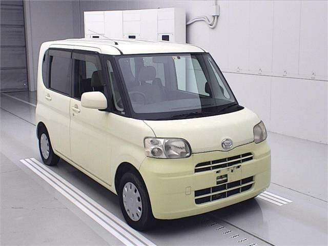 DAIHATSU TANTO — фото
