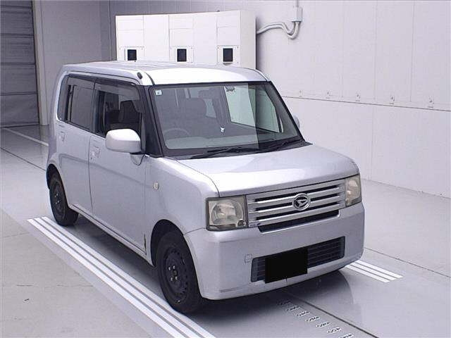 DAIHATSU MOVE — фото