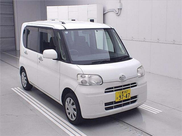 DAIHATSU TANTO — фото