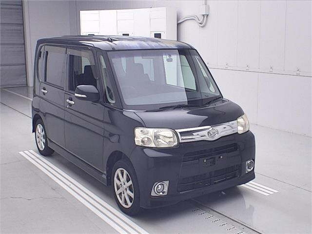 DAIHATSU TANTO — фото