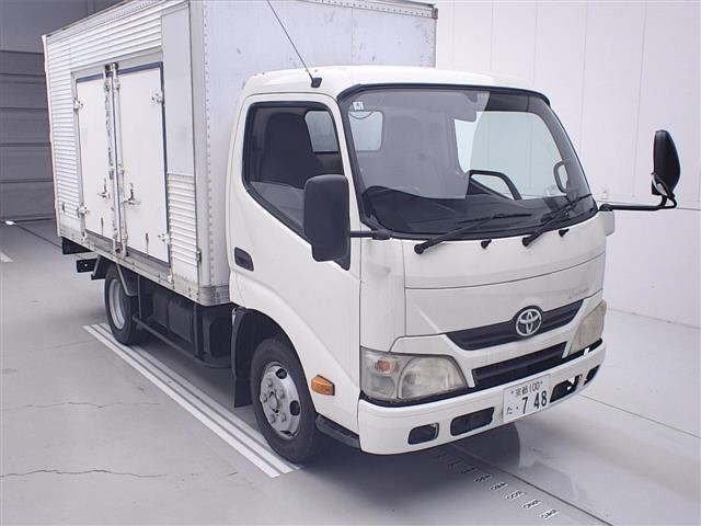 TOYOTA DYNA — фото