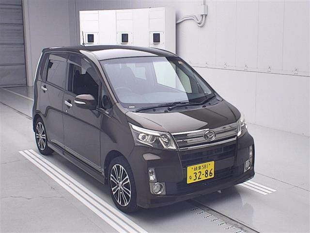 DAIHATSU MOVE — фото