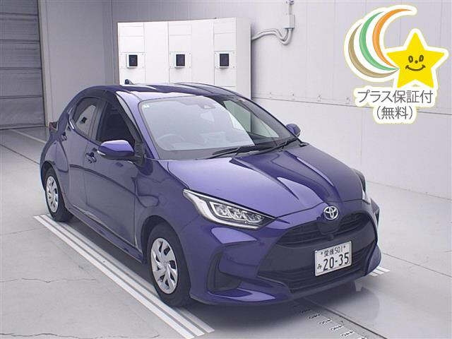 TOYOTA YARIS — фото