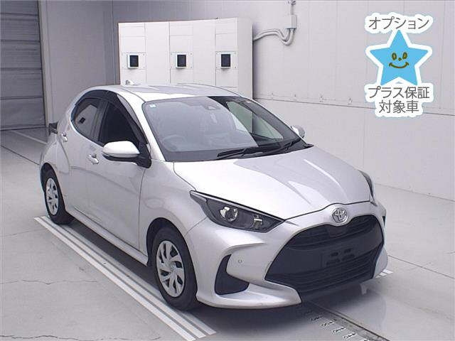 TOYOTA YARIS — фото