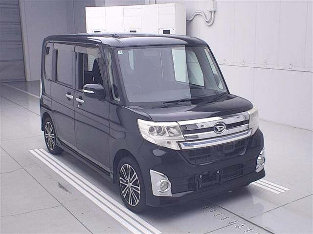 DAIHATSU TANTO — фото