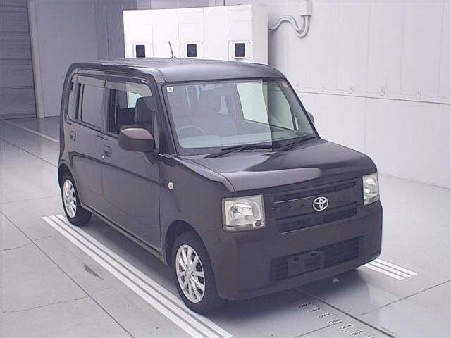 TOYOTA PIXIS — фото