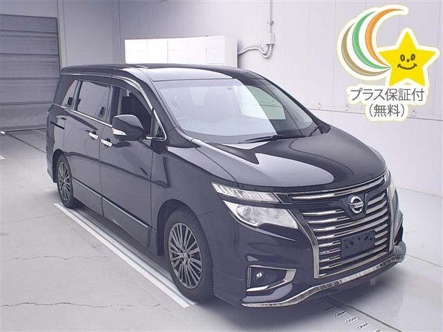 NISSAN ELGRAND — фото