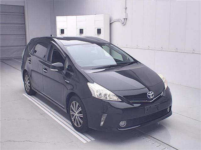 TOYOTA PRIUS — фото