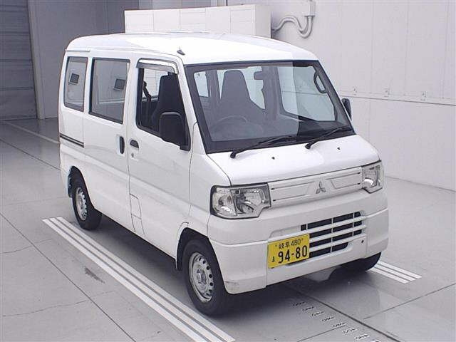MITSUBISHI MINICAB — фото