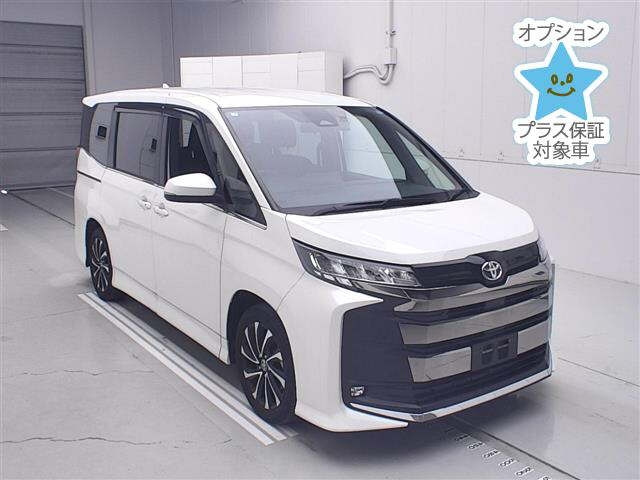 TOYOTA NOAH — фото