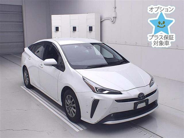 TOYOTA PRIUS — фото