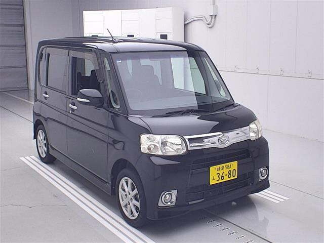 DAIHATSU TANTO — фото