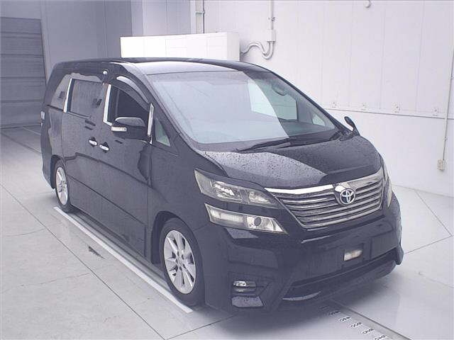 TOYOTA ALPHARD — фото
