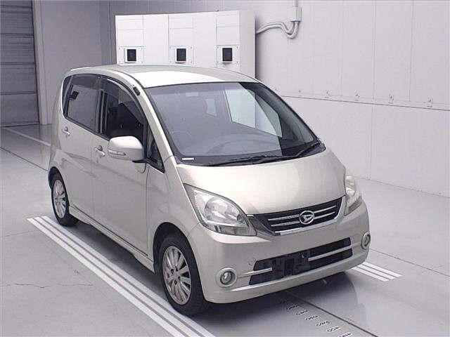 DAIHATSU MOVE — фото